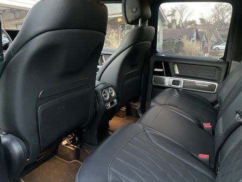 Used 2023 Mercedes-Benz G 550 image 9