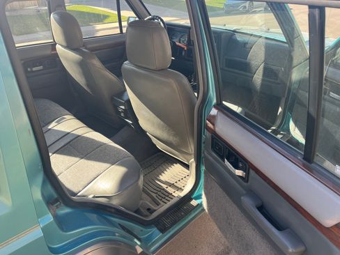 Used 1995 Jeep Cherokee Country image 6