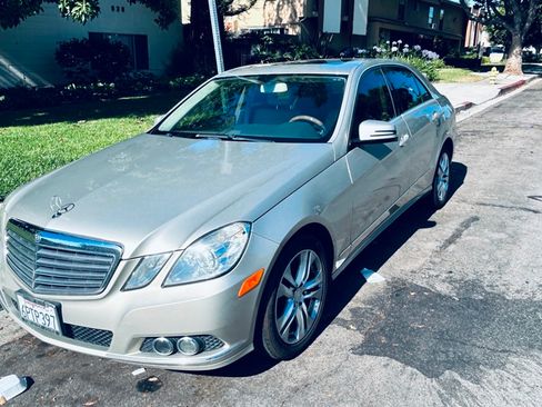 Used 2011 Mercedes-Benz E 350 Sedan image 1