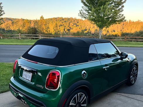 Used 2024 MINI Cooper S image 2