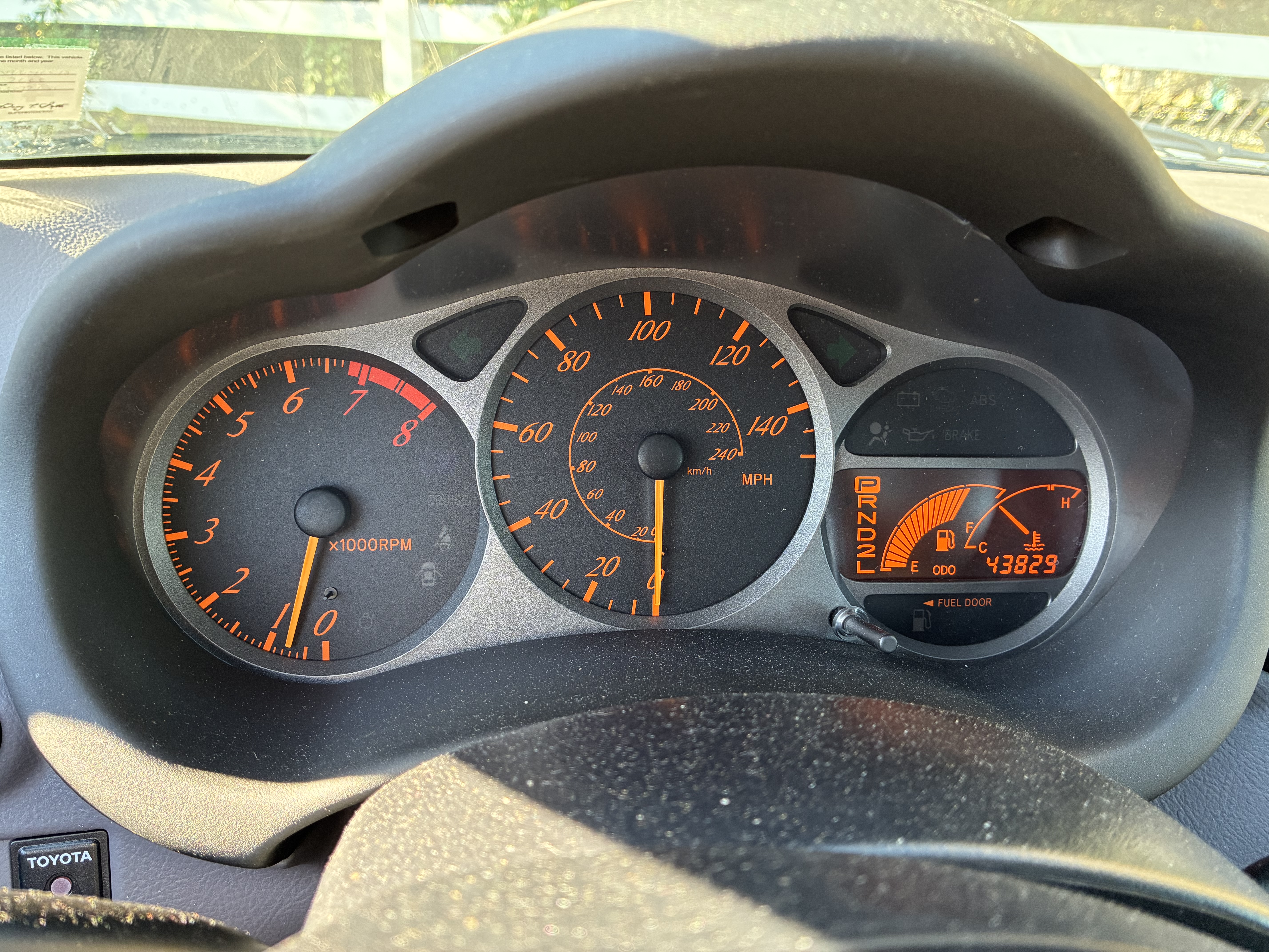 Used 2000 Toyota Celica GT FWD image 15