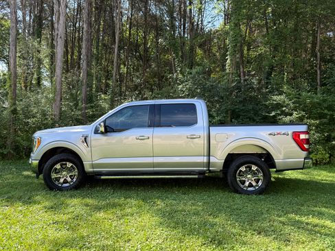 Used 2021 Ford F150 Lariat AWD/4WD image 2