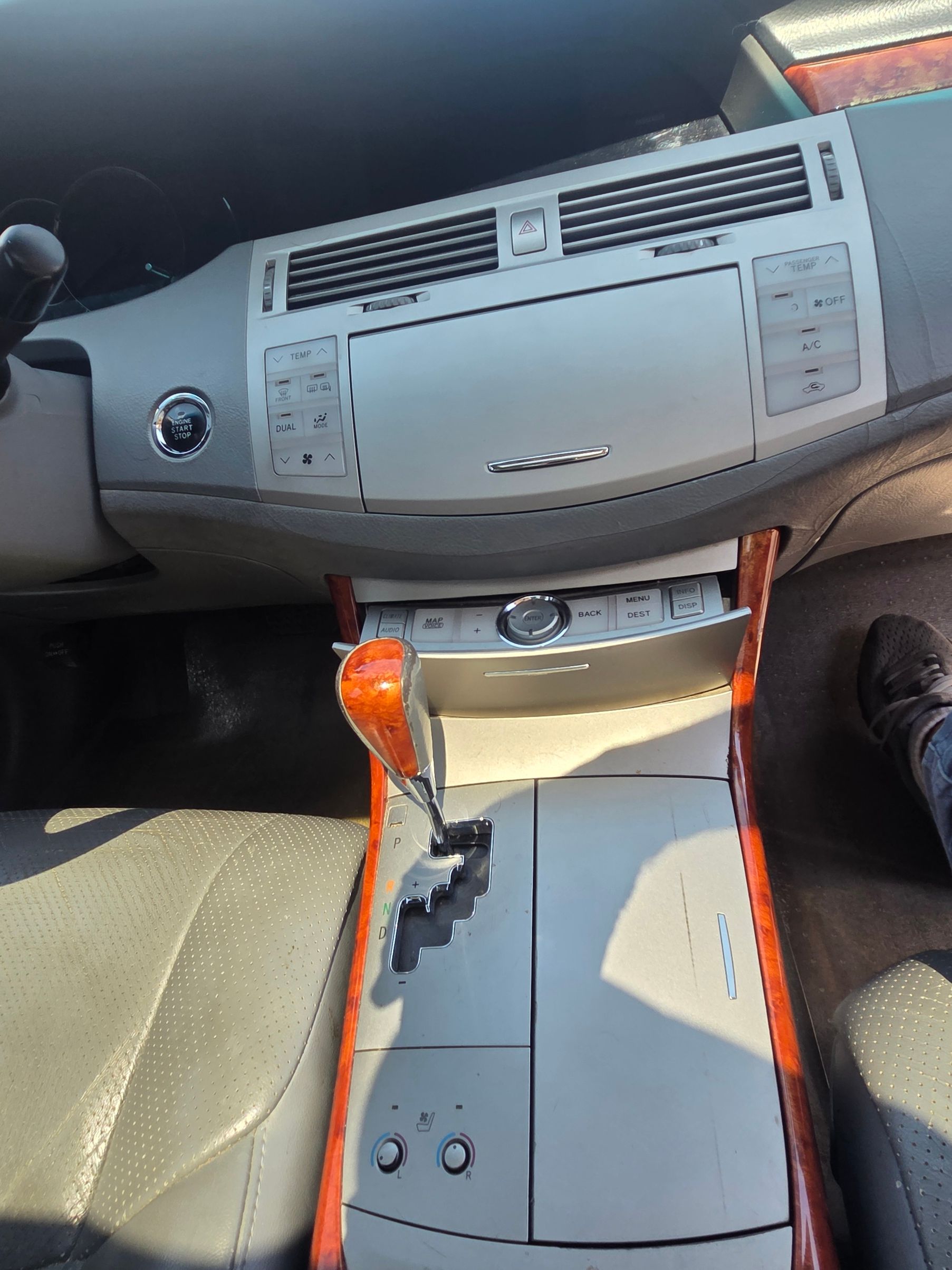 Used 2006 Toyota Avalon Limited FWD image 20