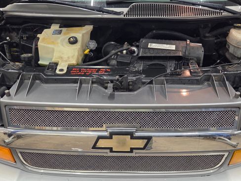 Used 2007 GMC Savana 3500 Extended Passenger w/ LT Preferred Equipment Group image 24