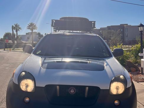 Used 2000 Isuzu VehiCROSS image 8