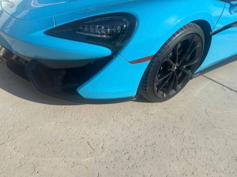 Used 2020 McLaren 570S Spider image 8