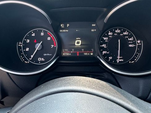 Used 2019 Alfa Romeo Stelvio Ti image 12