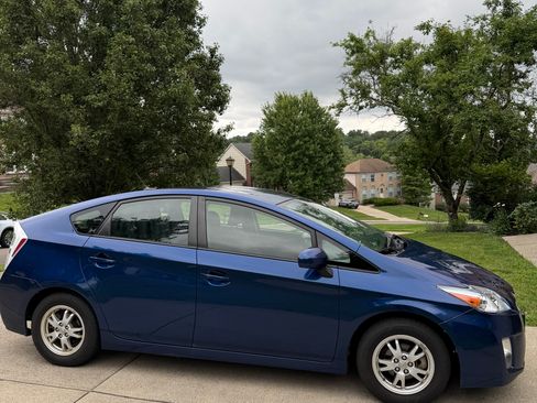 Used 2010 Toyota Prius Five FWD image 12