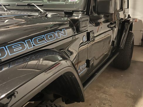 Used 2024 Jeep Wrangler Unlimited Rubicon 4xe image 14