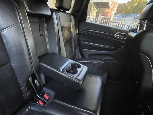 Used 2015 Jeep Grand Cherokee Altitude image 25