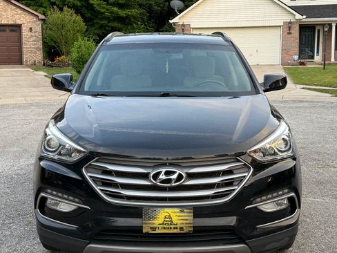 Used 2017 Hyundai Santa Fe Sport AWD/4WD image 2