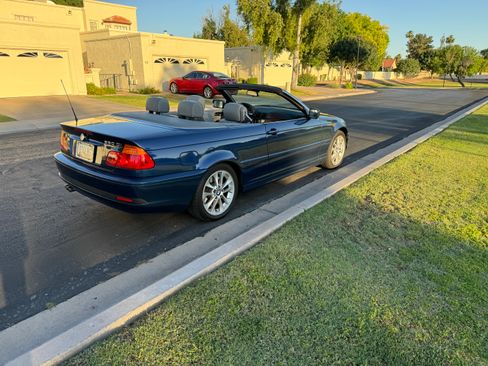 Used 2004 BMW 330Ci Convertible image 15