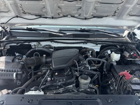Used 2021 Toyota Tacoma SR RWD image 12