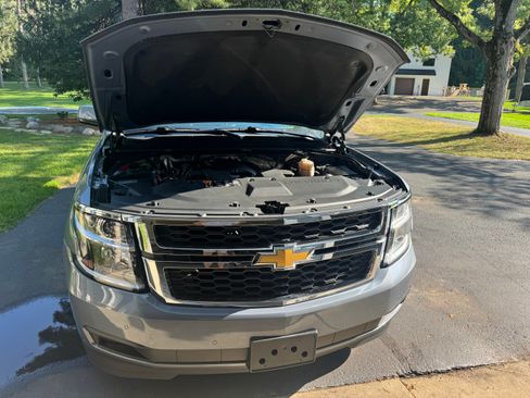 Used 2016 Chevrolet Tahoe LT AWD/4WD image 5