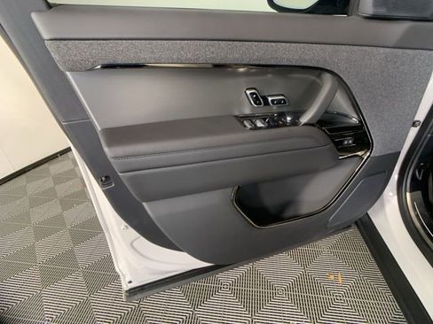 Used 2025 Land Rover Range Rover Sport Dynamic SE image 6