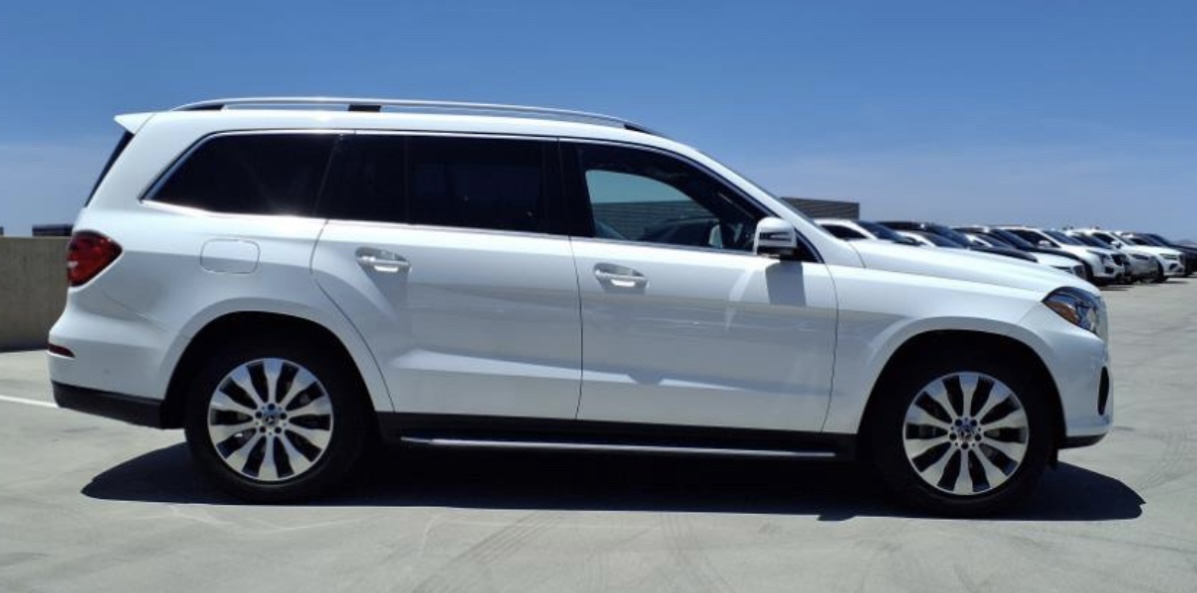 Used 2019 Mercedes-Benz GLS 450 4MATIC image 2