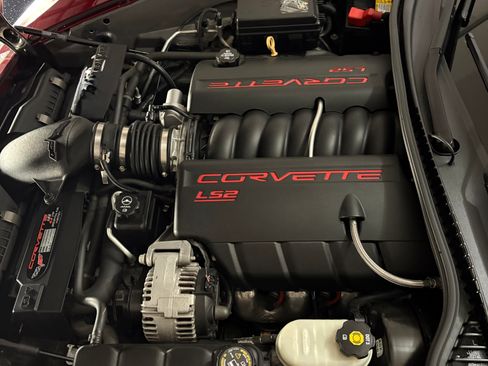 Used 2007 Chevrolet Corvette Coupe w/ Preferred Equipment Group RWD image 12