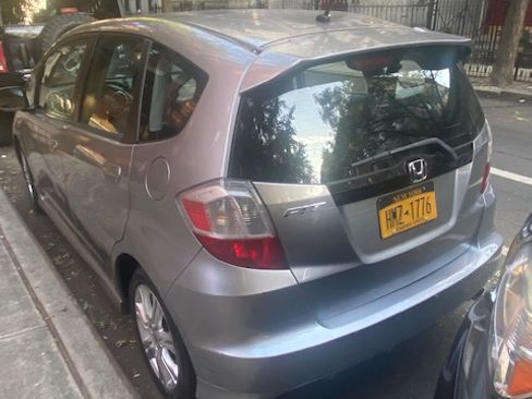 Used 2010 Honda Fit Sport image 4