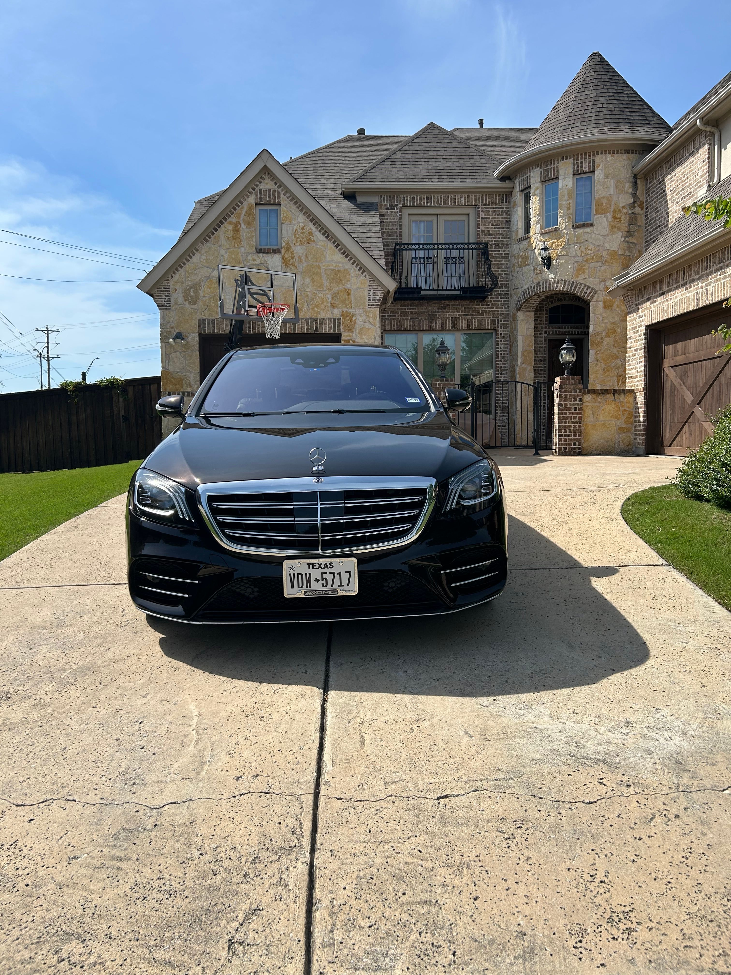 Used 2020 Mercedes-Benz S 450 Sedan w/ AMG Line Exterior image 2
