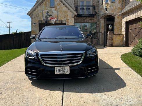 Used 2020 Mercedes-Benz S 450 Sedan w/ AMG Line Exterior image 2
