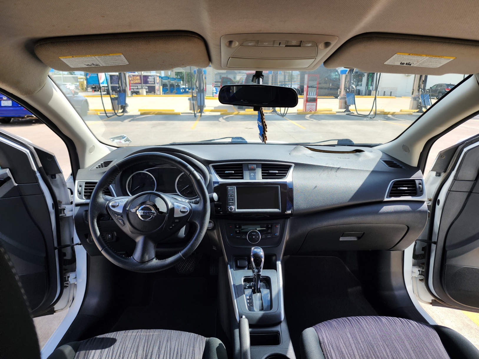 Used 2019 Nissan Sentra SV FWD image 13