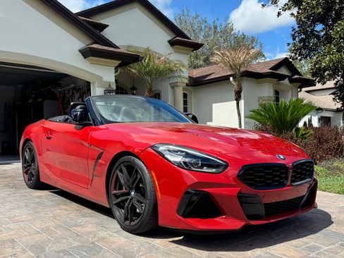 Used 2020 BMW Z4 M40i w/ Executive Package image 1