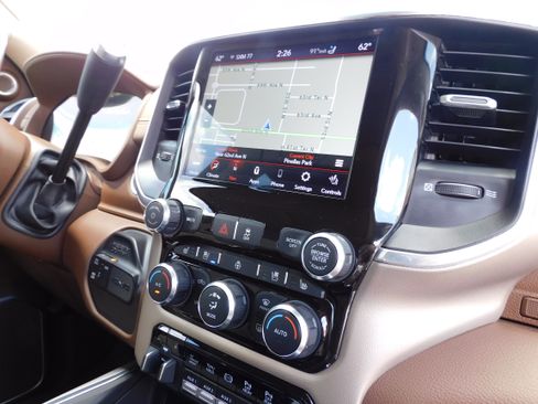 Used 2021 RAM 3500 Laramie image 26