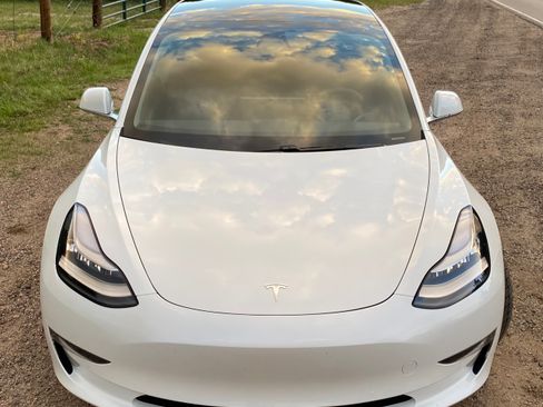Used 2019 Tesla Model 3 Long Range AWD/4WD image 9