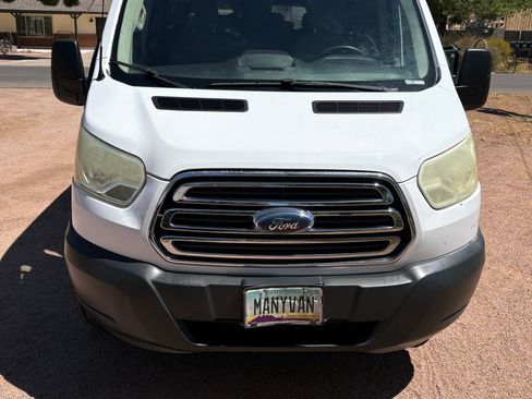 Used 2015 Ford Transit 350 XLT RWD image 11