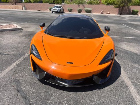 Used 2016 McLaren 570S Coupe image 1