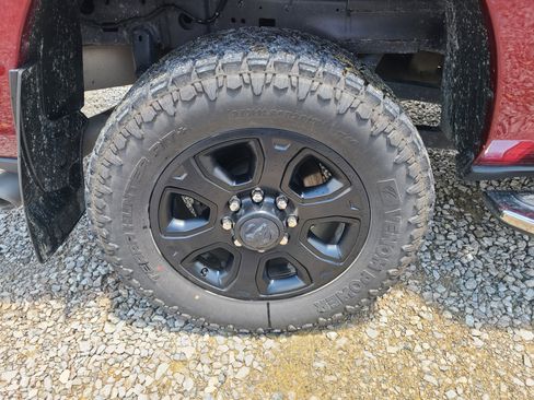 Used 2021 RAM 2500 Big Horn w/ Level 1 Equipment Group AWD/4WD image 8