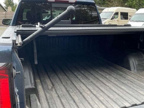 Used 2021 GMC Sierra 1500 SLT w/ SLT Premium Package image 10