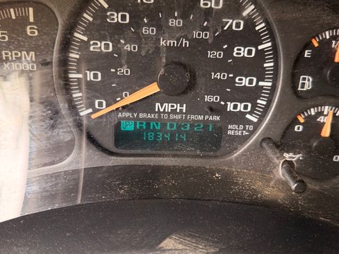 Used 2002 Chevrolet Silverado 2500 2WD Extended Cab image 9