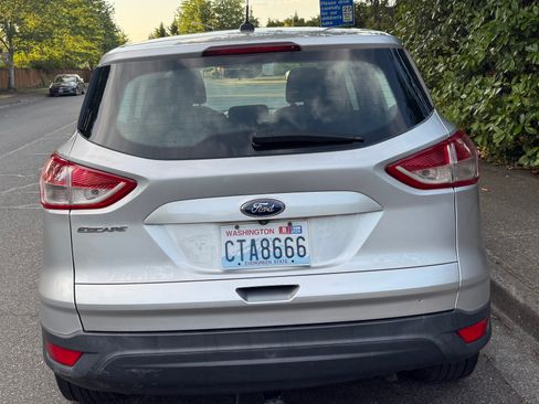 Used 2014 Ford Escape S FWD image 5