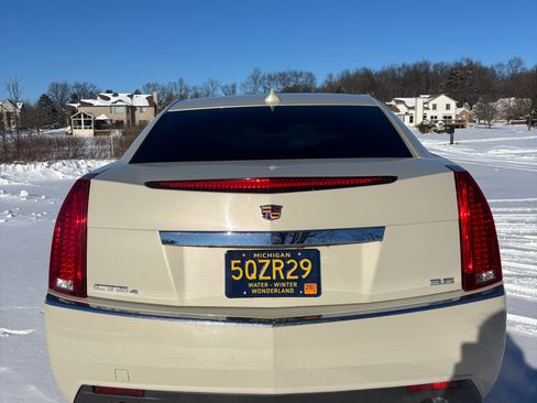Used 2010 Cadillac CTS Performance image 11