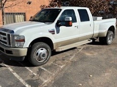 Used 2008 Ford F350 King Ranch image 2