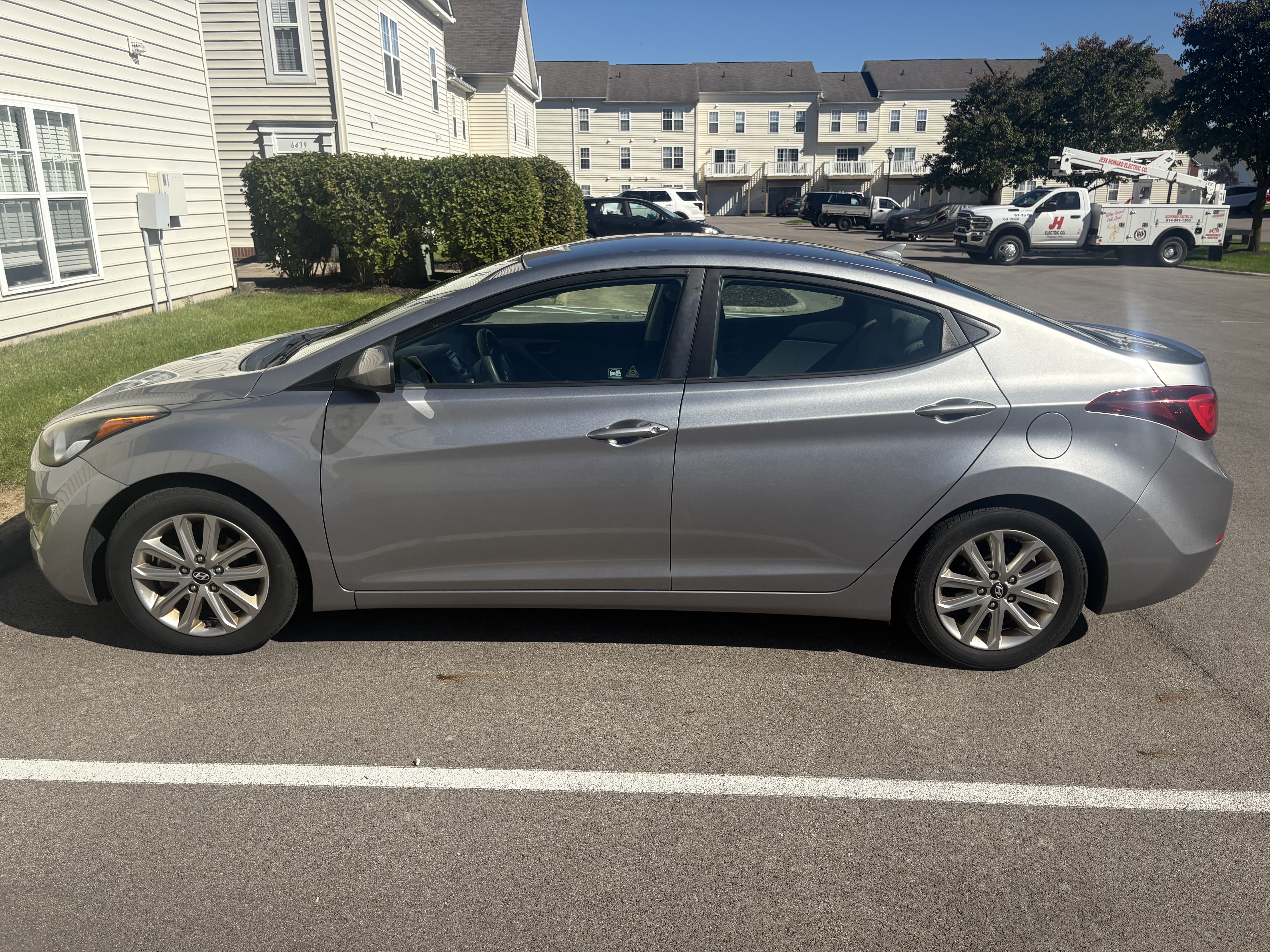 Used 2014 Hyundai Elantra SE w/ Option Group 02 FWD image 4