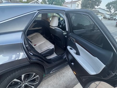 Used 2018 Lexus RX 350 FWD w/ Premium Package image 16