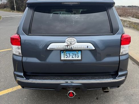 Used 2012 Toyota 4Runner Limited image 6