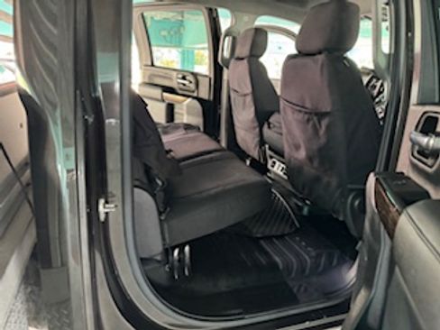 Used 2020 GMC Sierra 3500 SLE w/ SLE Convenience Package image 10