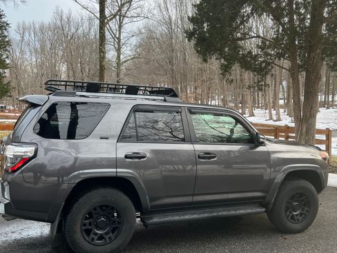 Used 2014 Toyota 4Runner SR5 Premium image 12