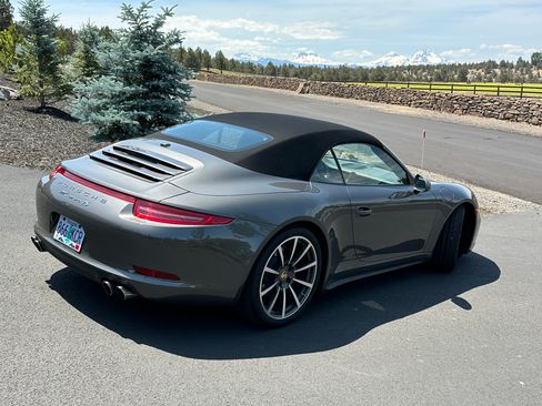 Used 2013 Porsche 911 Carrera 4S AWD/4WD image 9