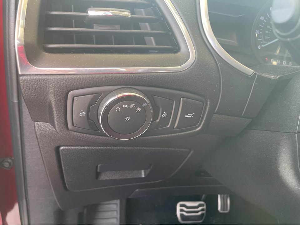 Used 2017 Ford Edge Sport w/ Equipment Group 401A AWD/4WD image 12