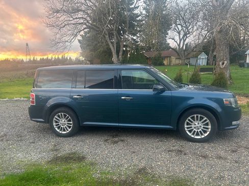 Used 2016 Ford Flex SEL w/ Equipment Group 202A image 4