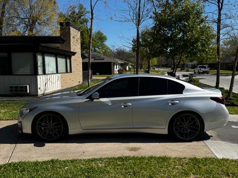 Used 2019 INFINITI Q50 Luxe image 2