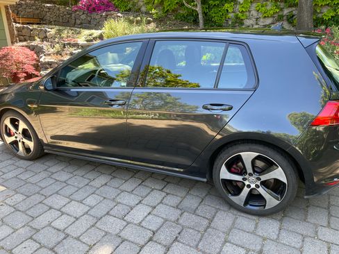 Used 2016 Volkswagen GTI SE FWD image 6