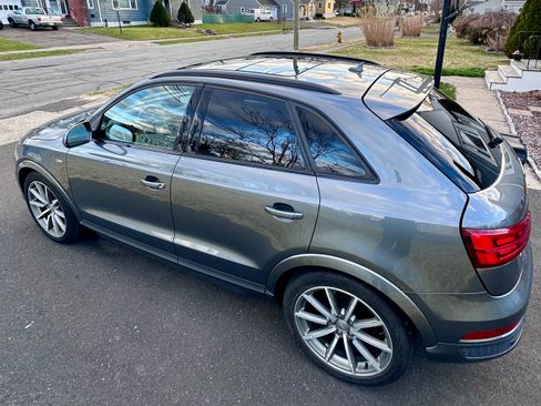 Used 2017 Audi Q3 2.0T Prestige w/ Prestige Package image 9