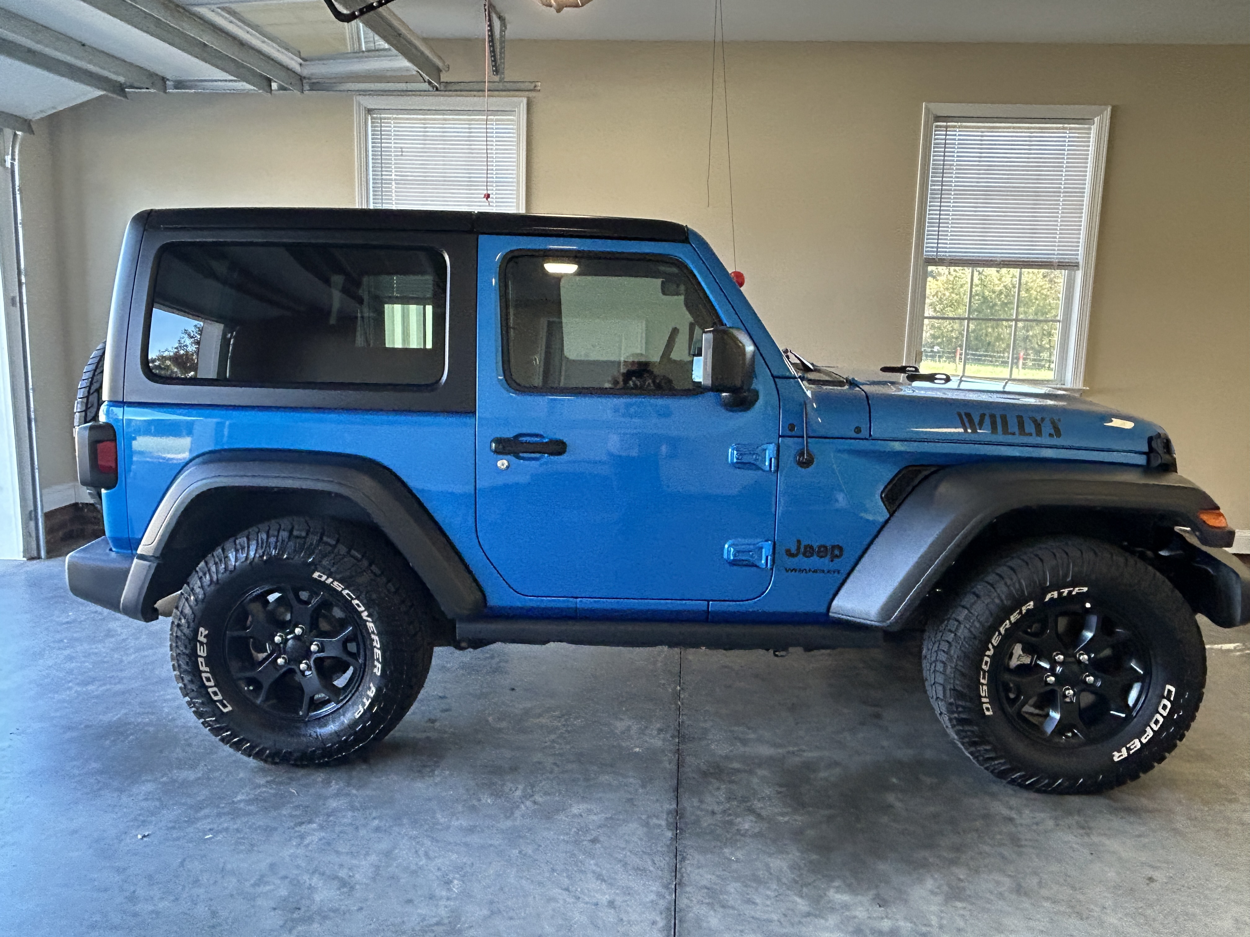 Used 2022 Jeep Wrangler Sport AWD/4WD image 24