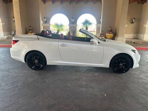 Used 2015 Lexus IS 350C w/ Luxury Package RWD image 2