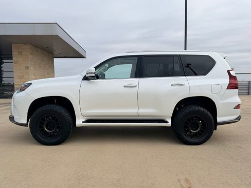 Used 2021 Lexus GX 460 Premium image 4